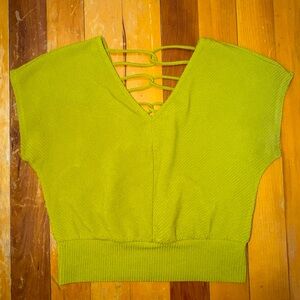 Fortune & Ivy Ribbed Crop Top W/ Knotted Back Design Sz M